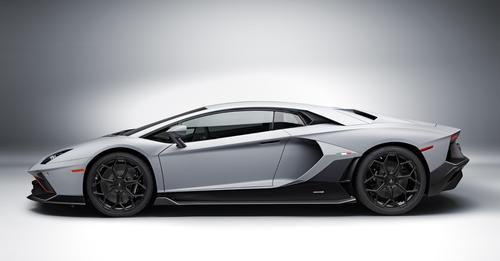 Lamborghini’s next supercar will feature an entirely new V-12