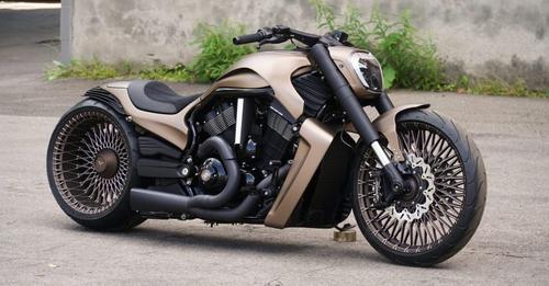 Harley-Davidson V-Rod Custom “Giotto 5” by Box39