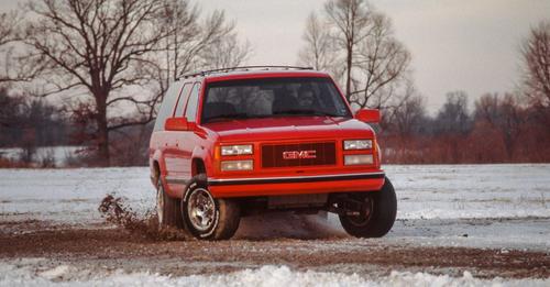 Tested: Lingenfelter Performance Engineering Builds a 1994 GMC Suburban That Hits 60 In 4.6 Seconds