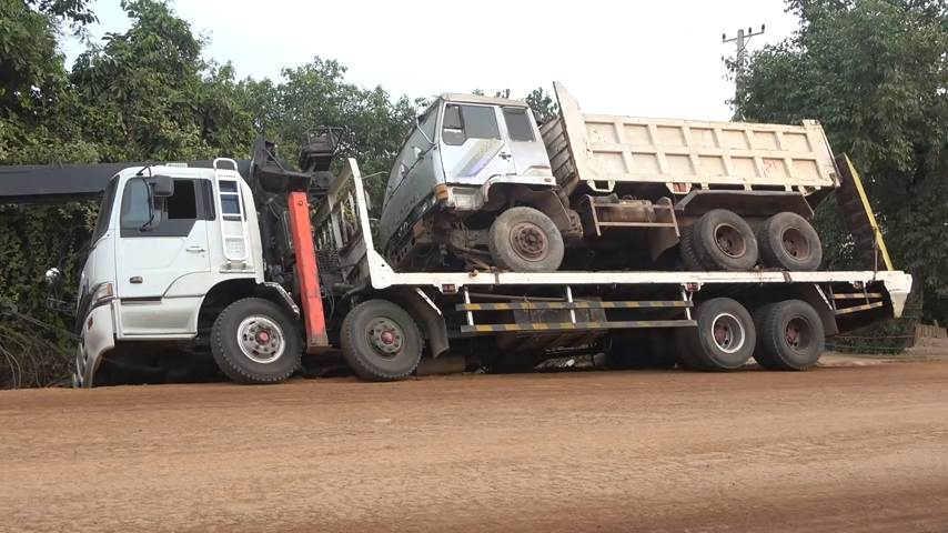 Incredible Dump Truck Fails Vs Excavator Extreme Machines